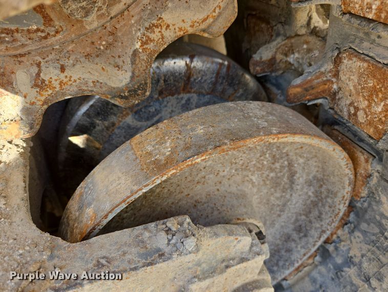 image for item ED3985 2016 Takeuchi TL12V2 tracked skid steer loader