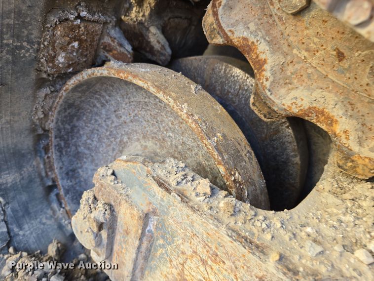 image for item ED3985 2016 Takeuchi TL12V2 tracked skid steer loader