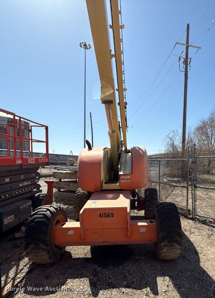 image for item ED3989 1999 JLG 600S boom lift