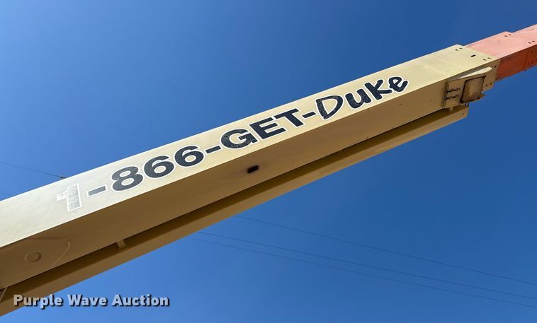 image for item ED3989 1999 JLG 600S boom lift