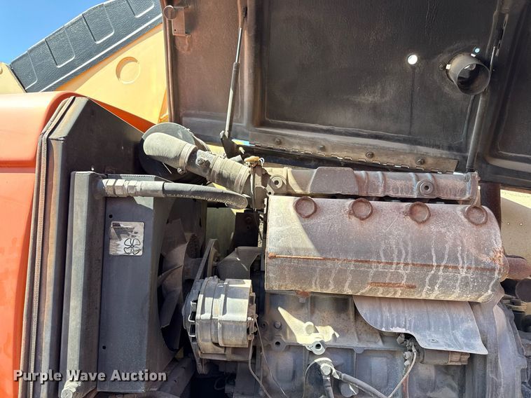 image for item ED3989 1999 JLG 600S boom lift