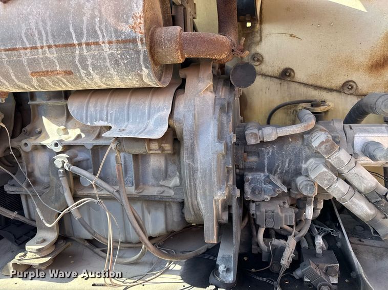 image for item ED3989 1999 JLG 600S boom lift