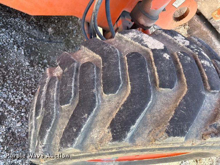 image for item ED3989 1999 JLG 600S boom lift