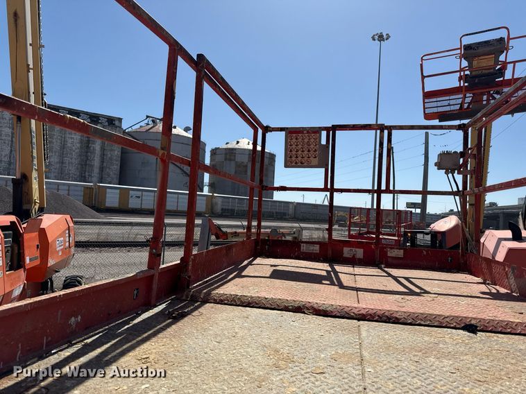 image for item ED3990 2007 SkyJack SJ8243RT scissor lift