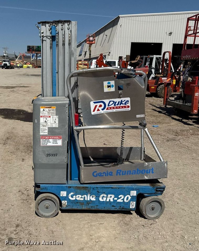 image for item ED3991 Genie GR-20 vertical lift