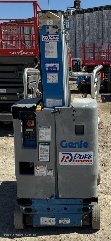 image for item ED3991 Genie GR-20 vertical lift