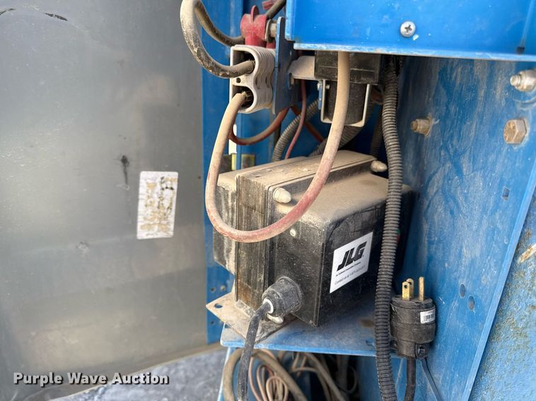 image for item ED3991 Genie GR-20 vertical lift