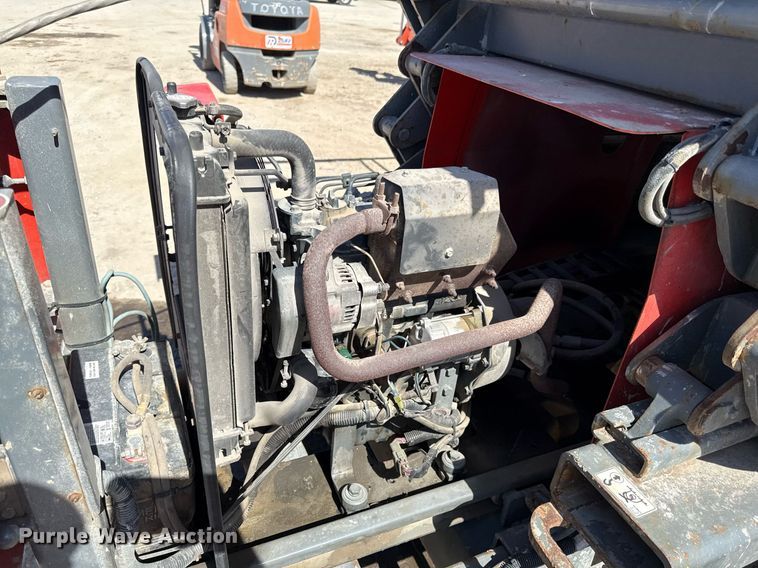 image for item ED3992 2007 SkyJack SJ8243 scissor lift