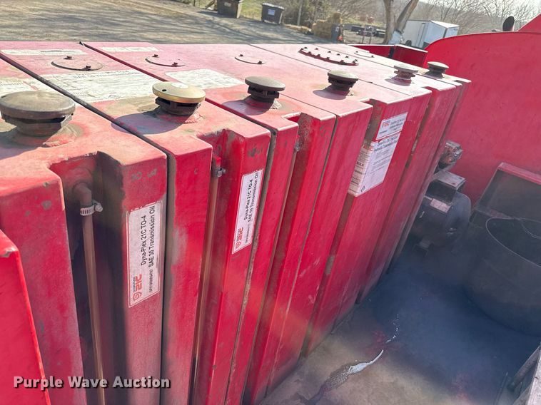 image for item ED4088 2005 Kenworth T800 fuel / lube truck