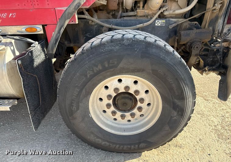 image for item ED4088 2005 Kenworth T800 fuel / lube truck