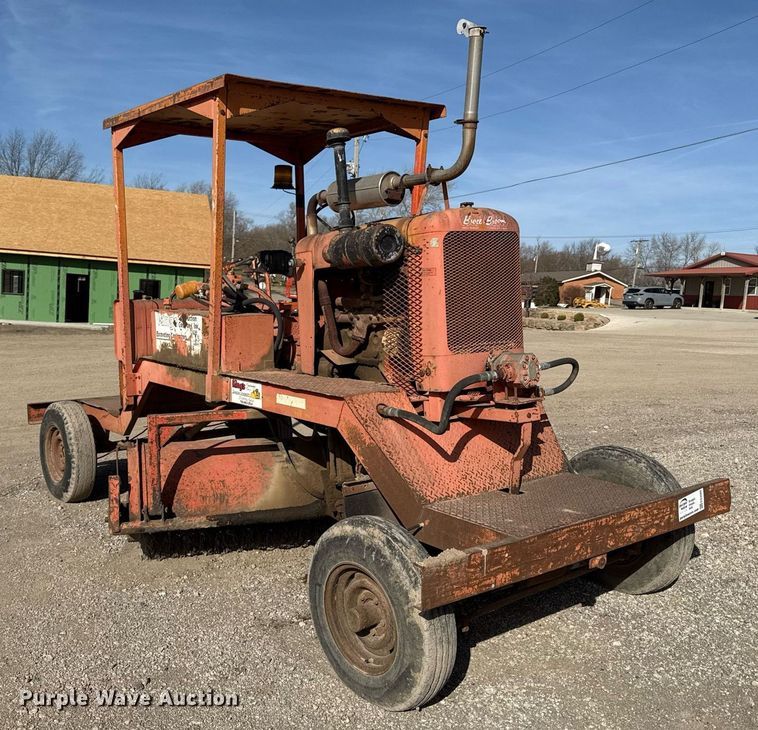 image for item ED4089 1987 Broce T10 broom