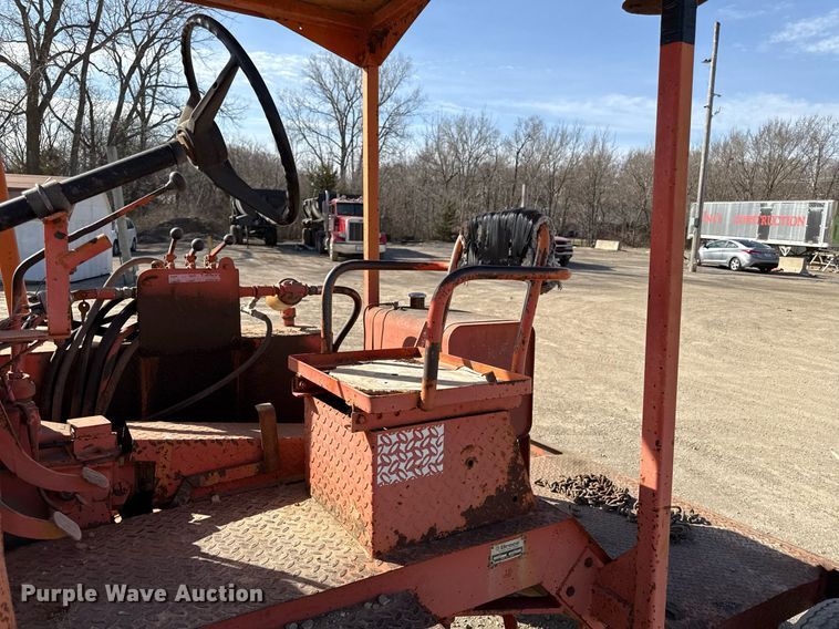 image for item ED4089 1987 Broce T10 broom