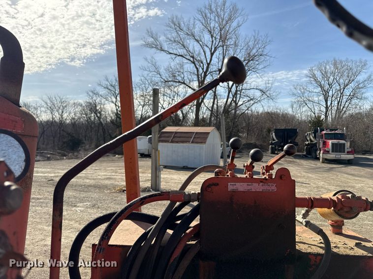 image for item ED4089 1987 Broce T10 broom