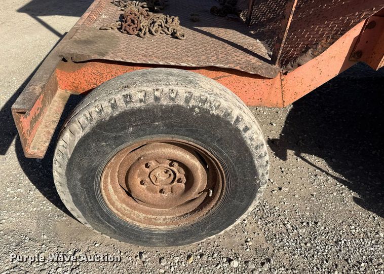 image for item ED4089 1987 Broce T10 broom