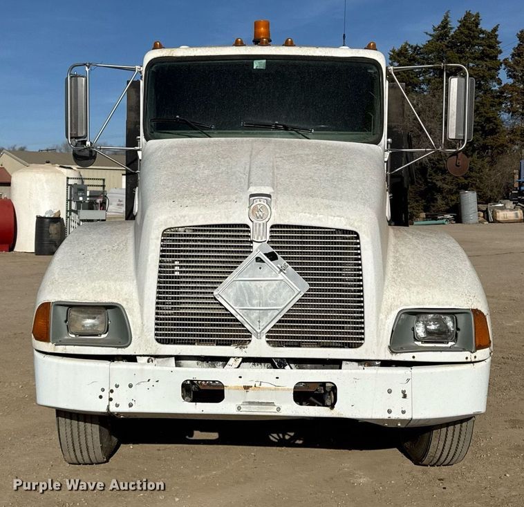 image for item ED4091 1996 Kenworth T300 flatbed truck