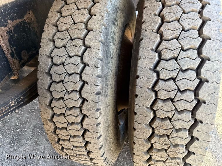 image for item ED4091 1996 Kenworth T300 flatbed truck