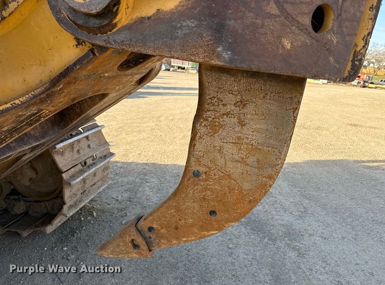image for item ED4092 2002 Caterpillar D8R II dozer