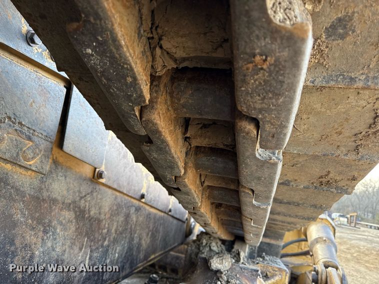 image for item ED4092 2002 Caterpillar D8R II dozer