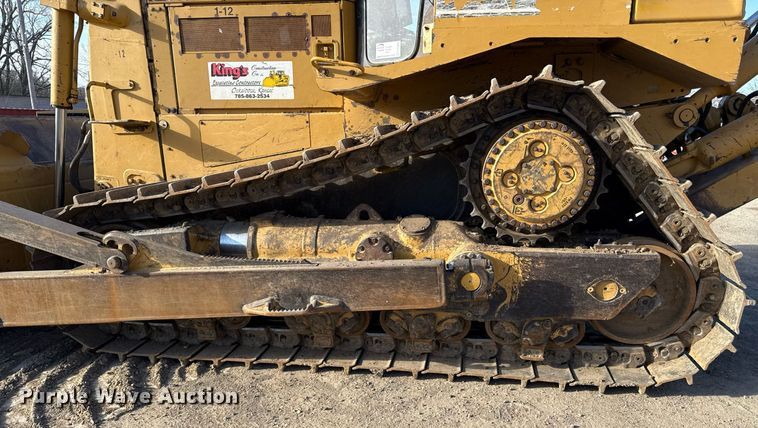 image for item ED4092 2002 Caterpillar D8R II dozer