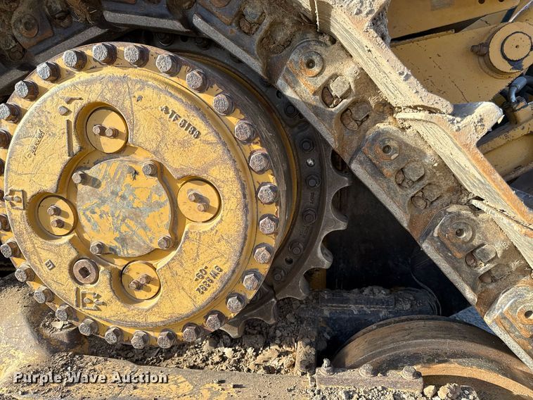 image for item ED4092 2002 Caterpillar D8R II dozer