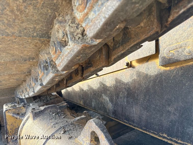 image for item ED4092 2002 Caterpillar D8R II dozer