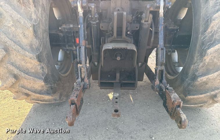 image for item ED4093 Challenger MT425B MFWD tractor