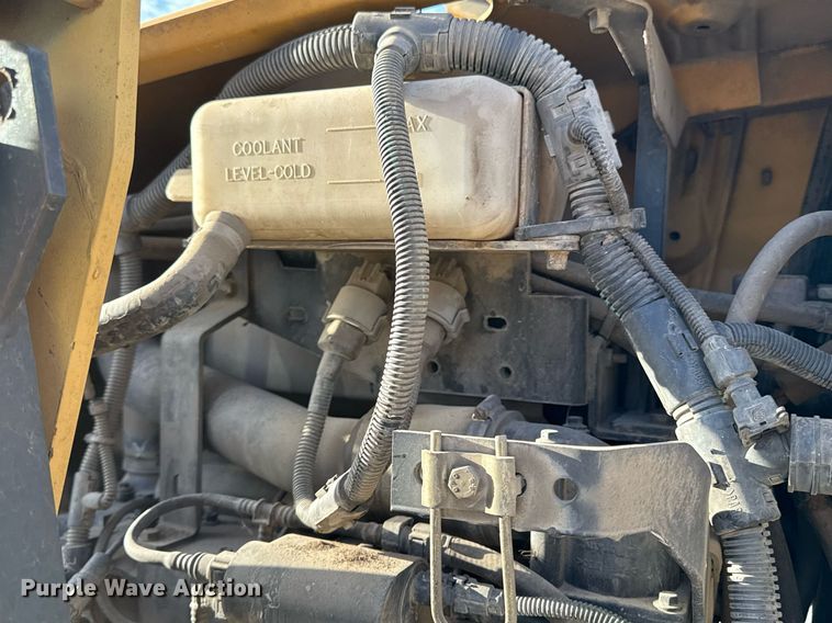 image for item ED4093 Challenger MT425B MFWD tractor