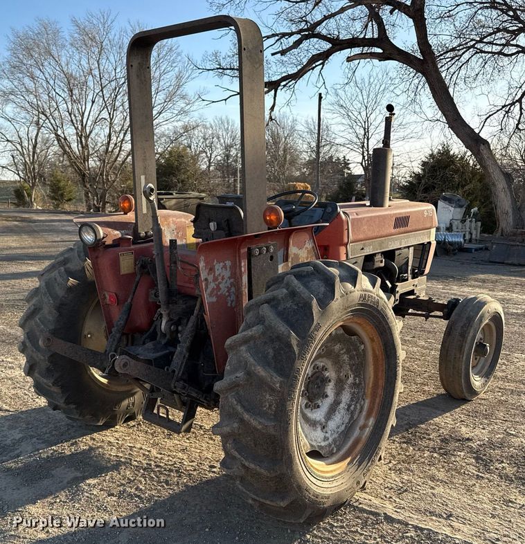 image for item ED4094 1991 Case IH 395 tractor