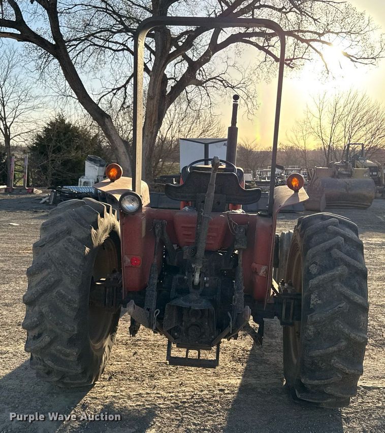 image for item ED4094 1991 Case IH 395 tractor