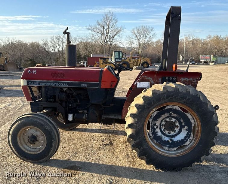 image for item ED4094 1991 Case IH 395 tractor