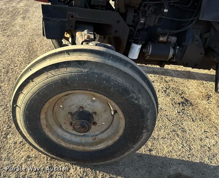 image for item ED4094 1991 Case IH 395 tractor