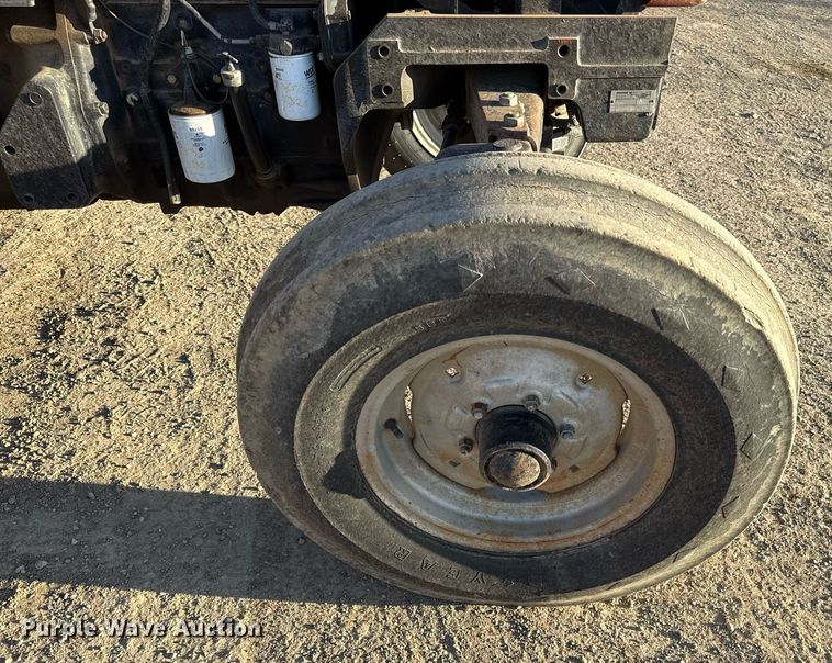 image for item ED4094 1991 Case IH 395 tractor