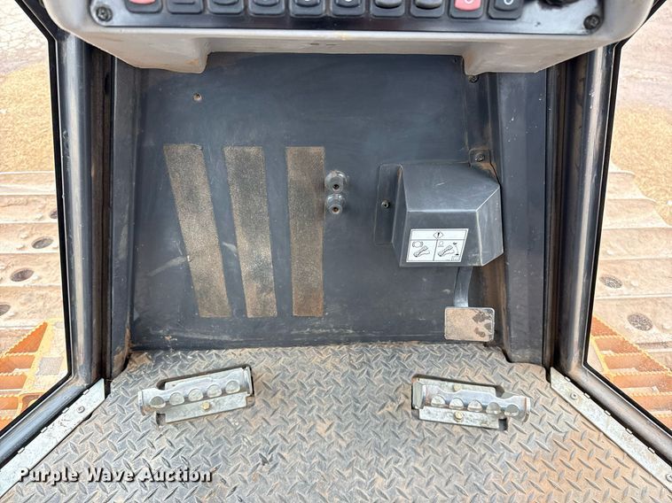 image for item ED5547 2019 Case 1150M LGP dozer