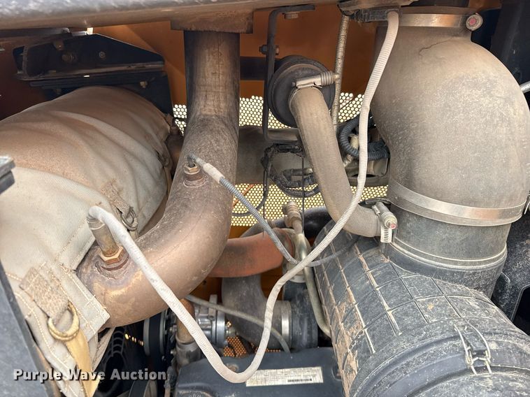 image for item ED5547 2019 Case 1150M LGP dozer