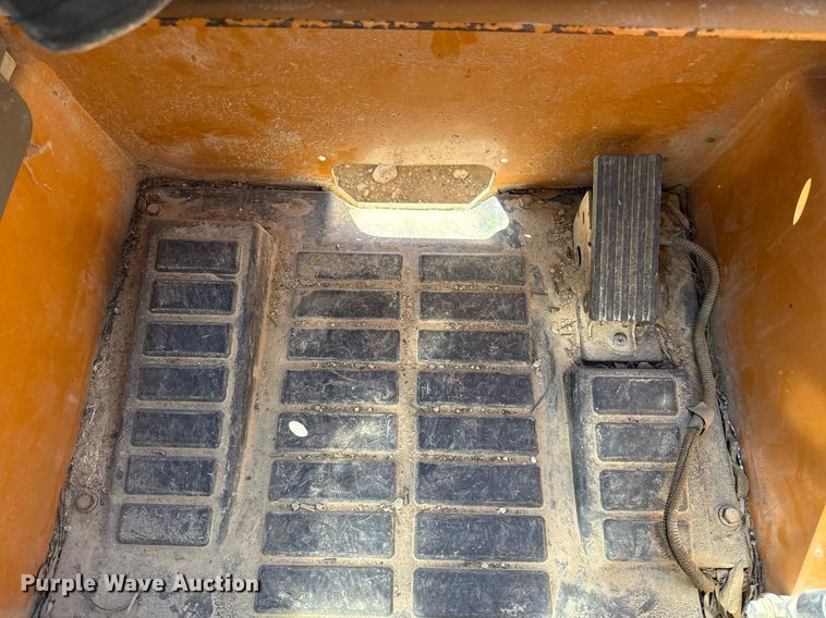 image for item ED5559 2014 Case SR130 skid steer loader