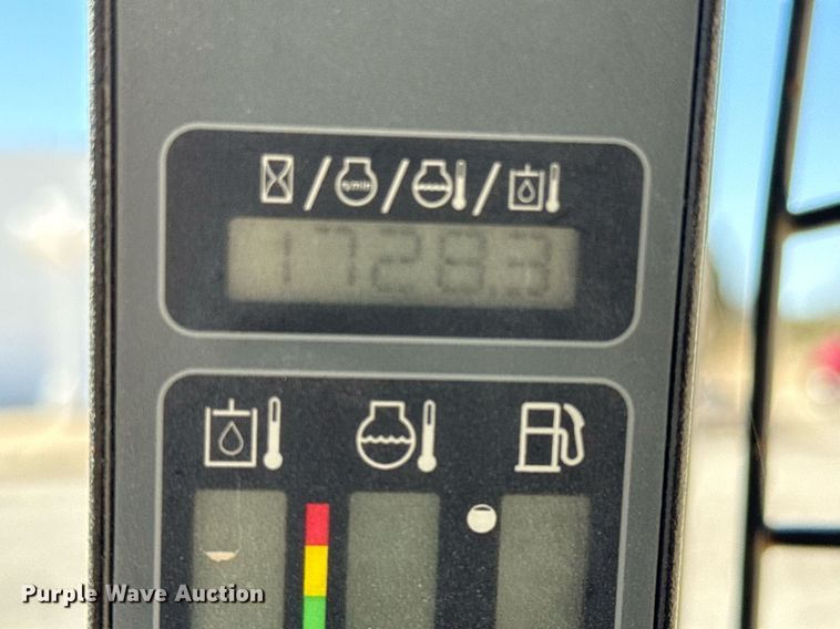 image for item ED5559 2014 Case SR130 skid steer loader