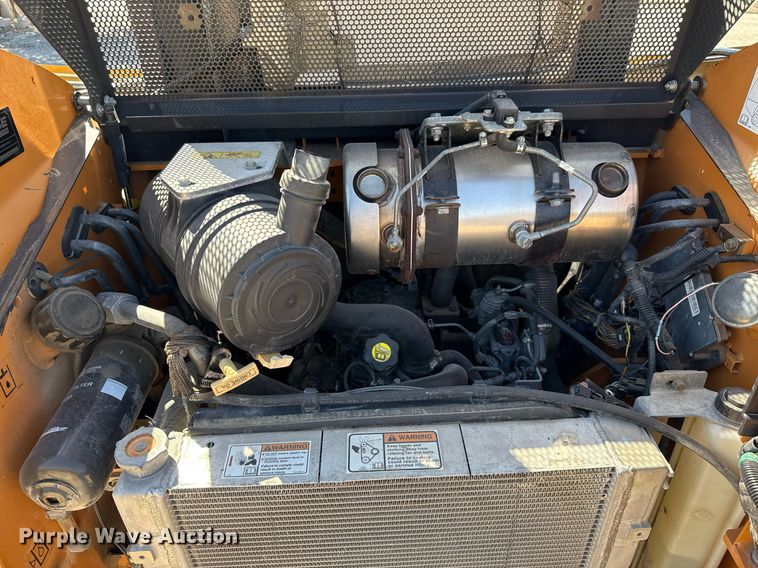 image for item ED5559 2014 Case SR130 skid steer loader