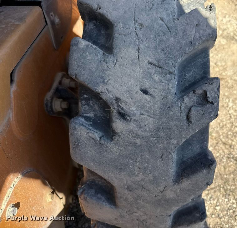 image for item ED5559 2014 Case SR130 skid steer loader