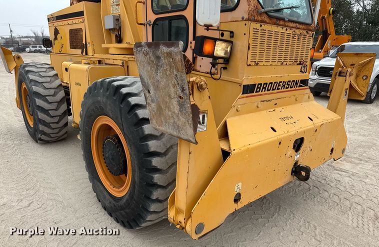 image for item ED5562 2012 Broderson RT-300-2F crane