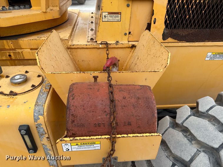 image for item ED5562 2012 Broderson RT-300-2F crane