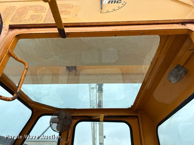 image for item ED5562 2012 Broderson RT-300-2F crane