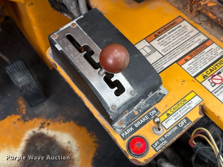 image for item ED5562 2012 Broderson RT-300-2F crane