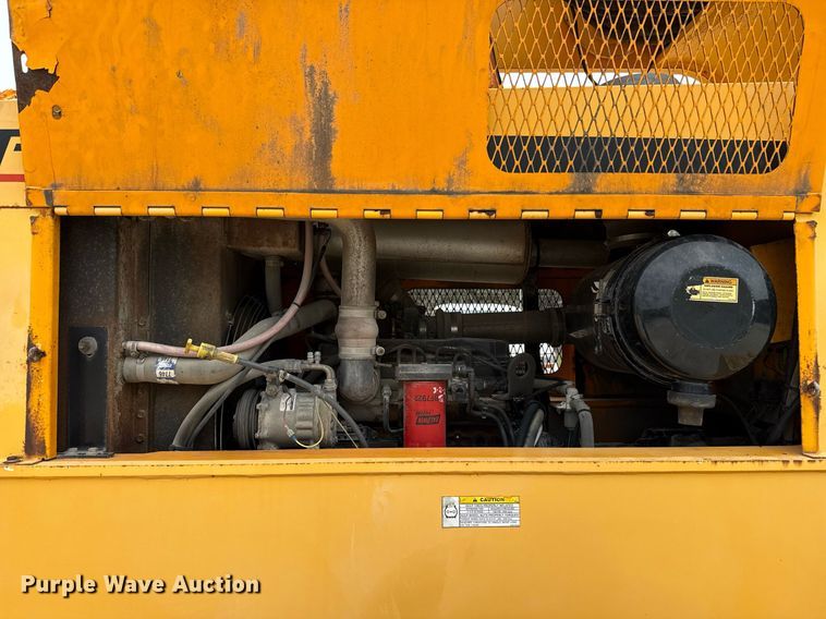 image for item ED5562 2012 Broderson RT-300-2F crane