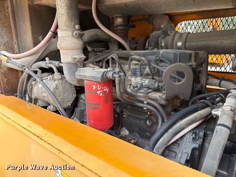 image for item ED5562 2012 Broderson RT-300-2F crane