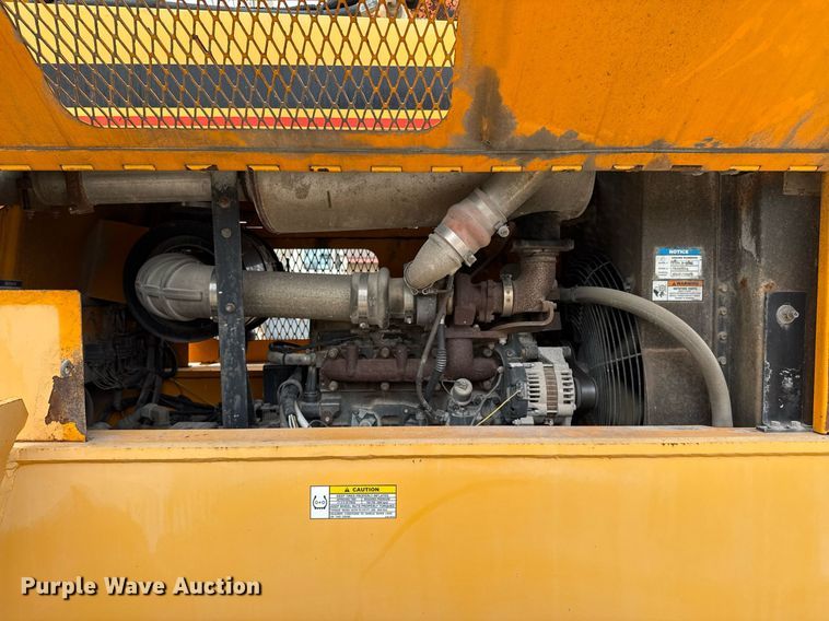 image for item ED5562 2012 Broderson RT-300-2F crane