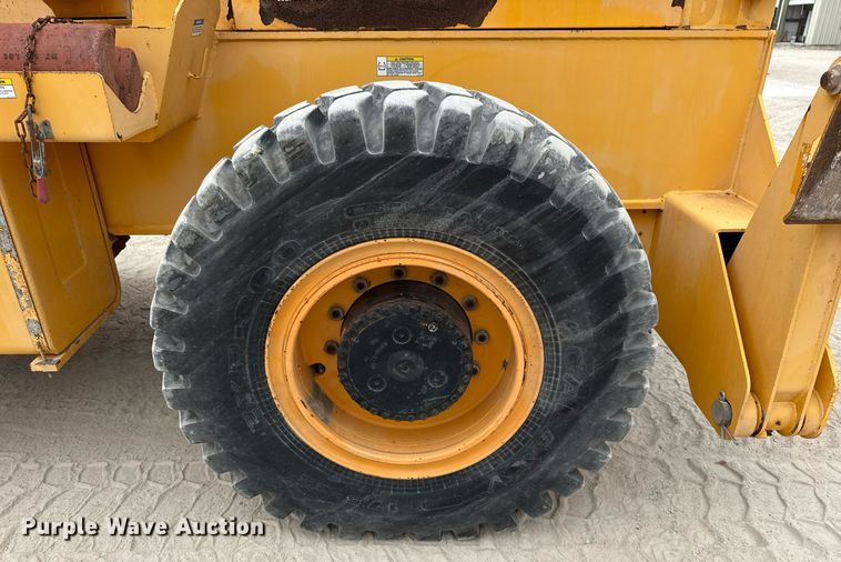 image for item ED5562 2012 Broderson RT-300-2F crane