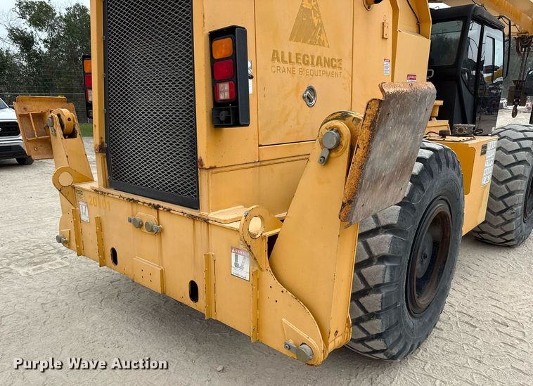 image for item ED5563 Manitex M-150 crane