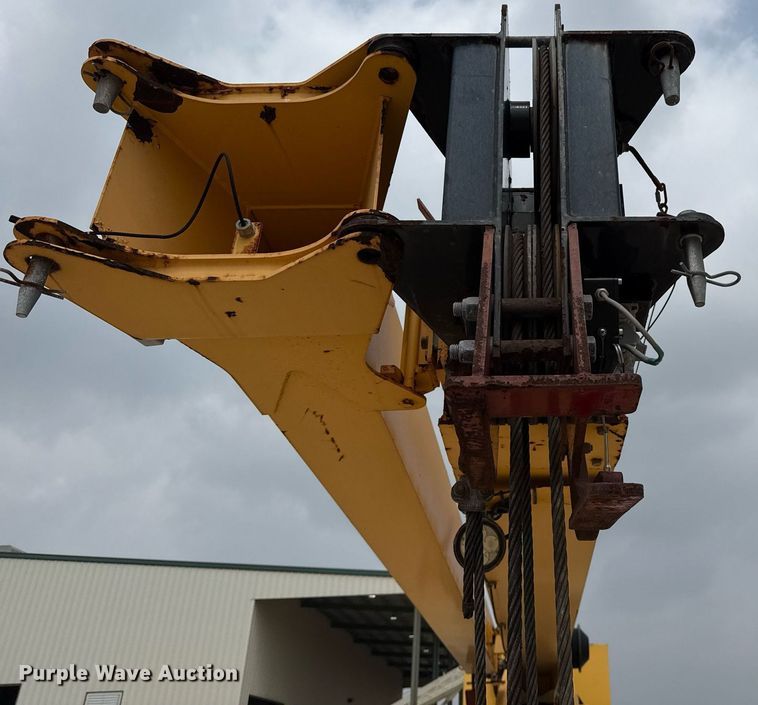 image for item ED5563 Manitex M-150 crane