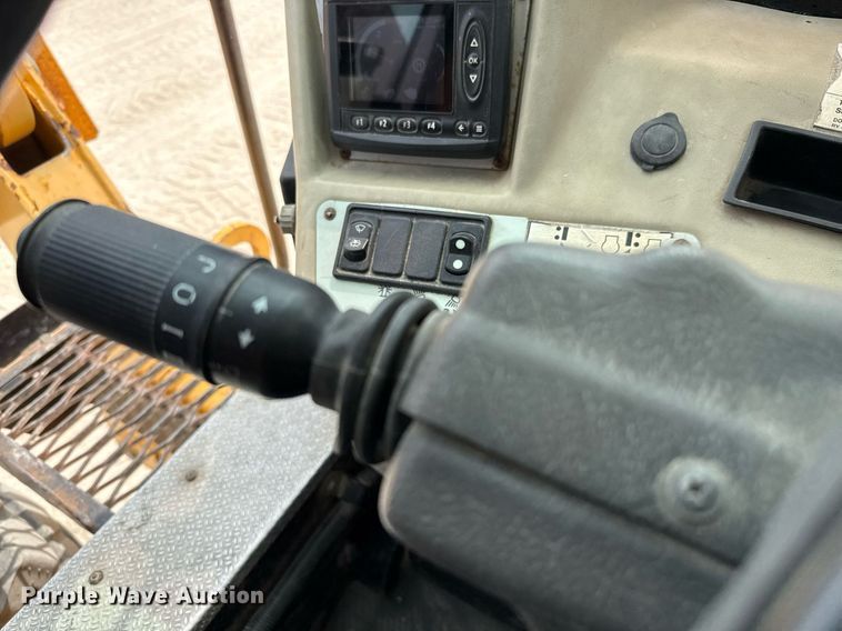 image for item ED5563 Manitex M-150 crane