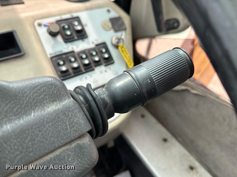 image for item ED5563 Manitex M-150 crane